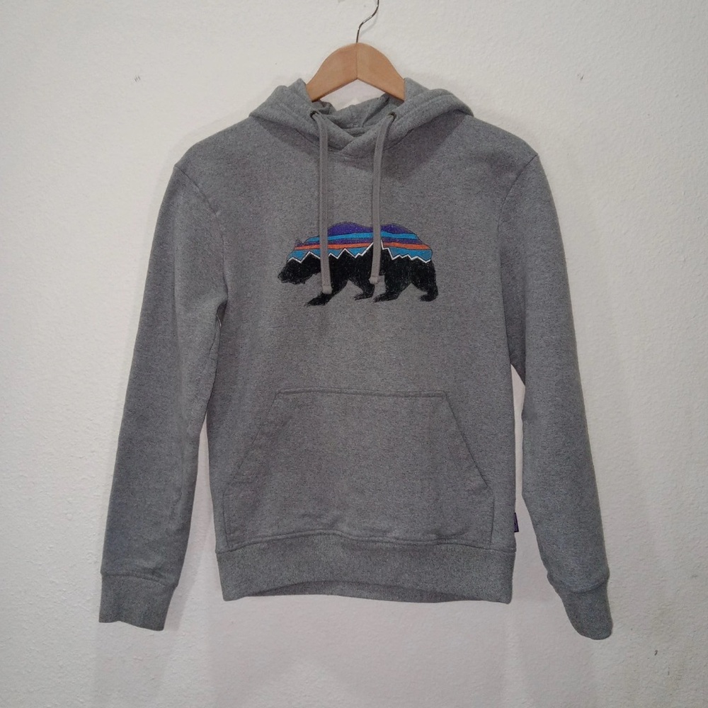Patagonia Uprisal Hoody Fitz Roy Bear Mens XS Gray Pullover Sweatshirt